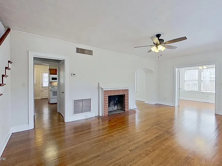 1651 Flagler Ave — Photo 5
