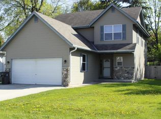 308 E Wisconsin Ave, Pewaukee, WI 53072