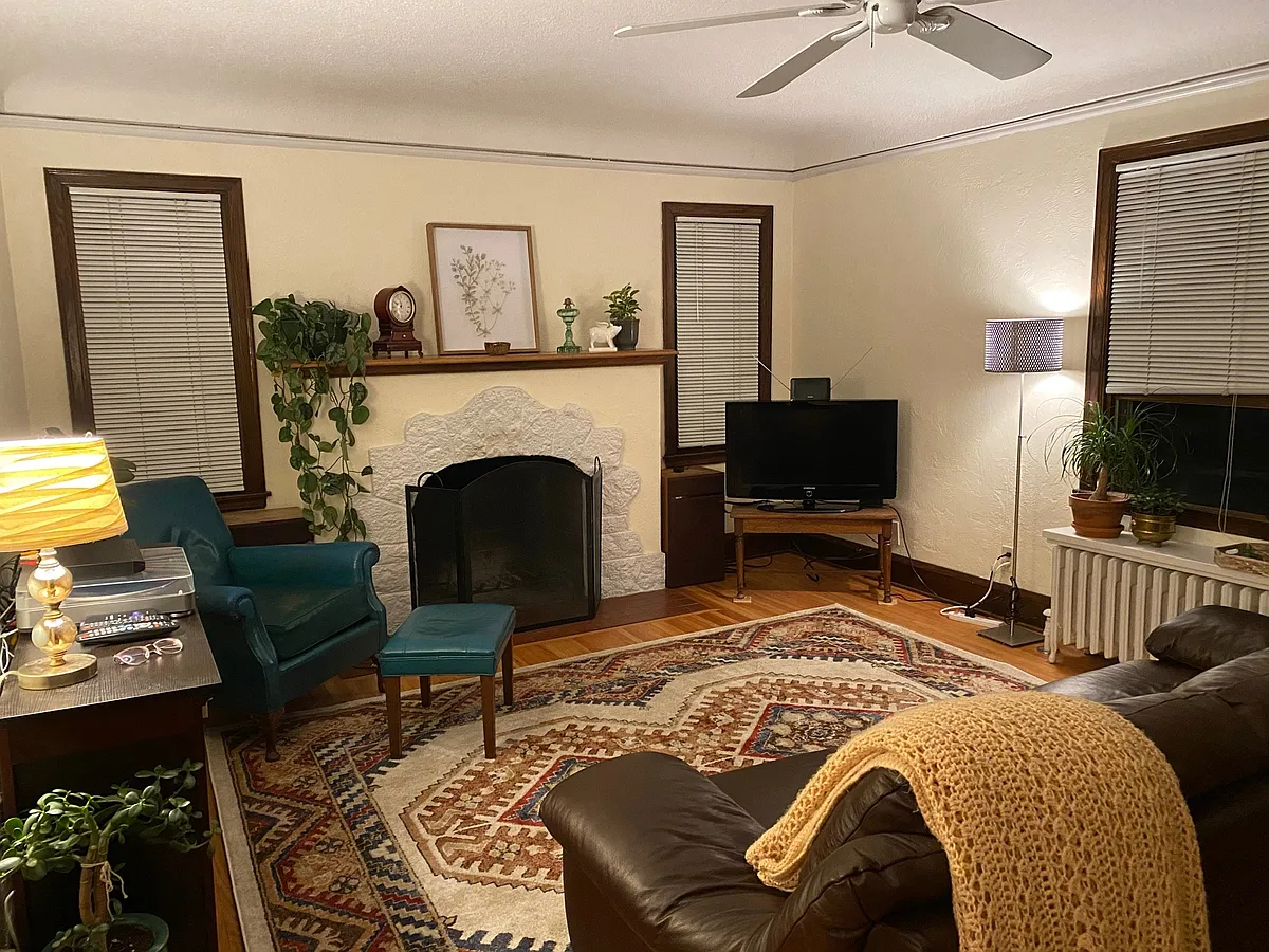 Building Photo - 4304 Zenith Ave S #2