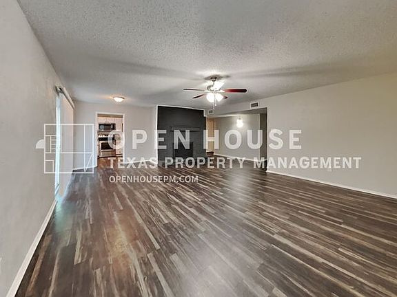 3rd image of 5117 Gallahad Dr