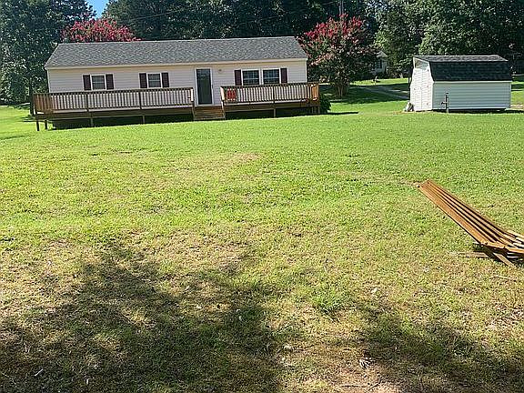 3rd image of 2214 Overlook Rd
