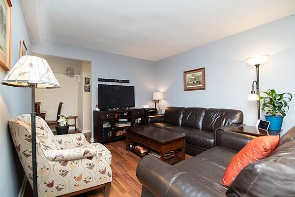 1st image of 14021 84th Dr #502