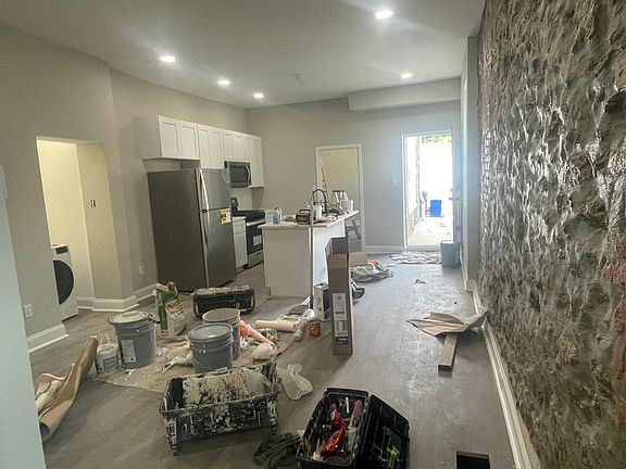 3rd image of 458 Shurs Ln #A