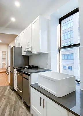 Rented by City Connections Realty | media 49