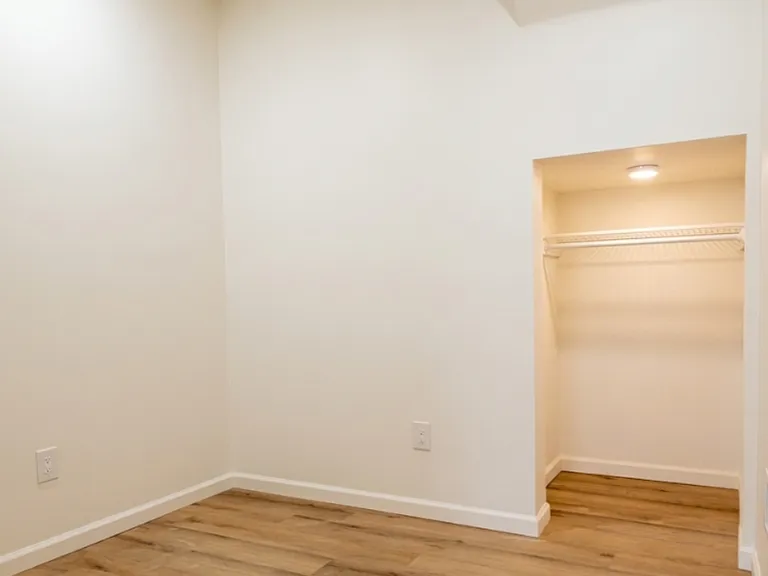 331 Yale Ave — Photo 7