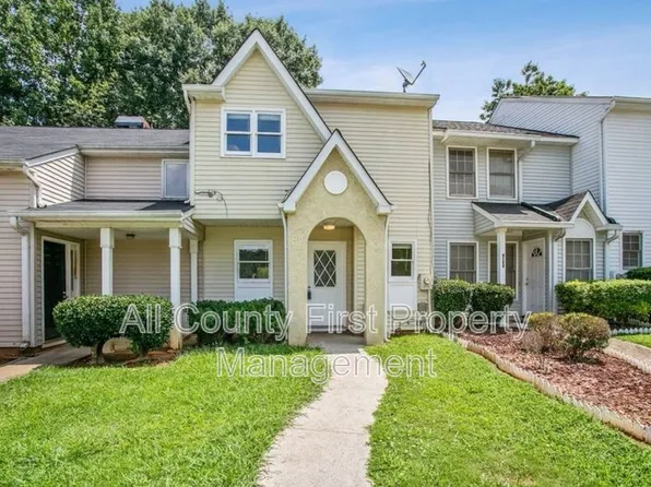 2157 Wellington Cir, Lithonia, GA 30058