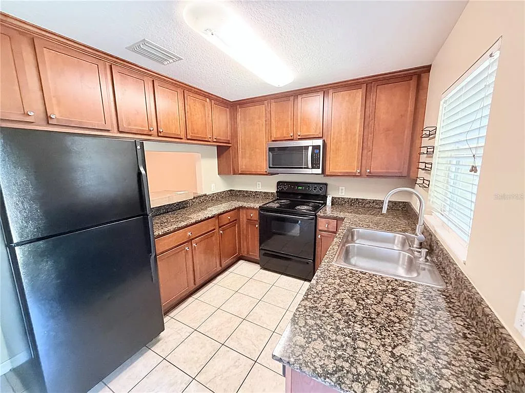 2 bed, 2.5 bath, 1538 sqft, $2,390 — Photo 4