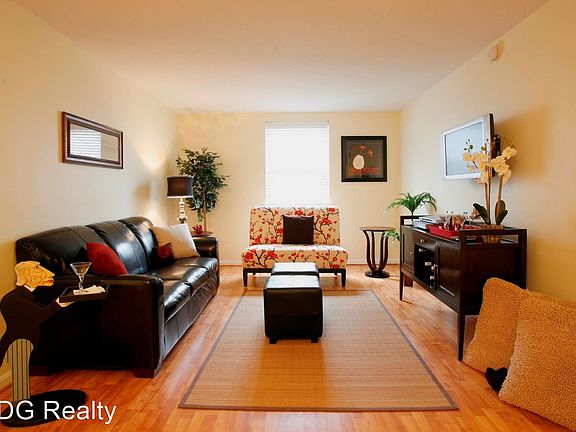 4th image of 4510 Westport Woods Ln Unit 103