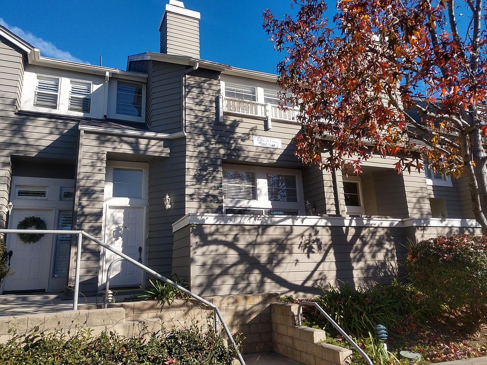 1st image of 1010 Gilbert Ln