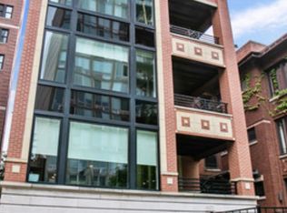 441 W Briar Pl APT 4, Chicago, IL 60657