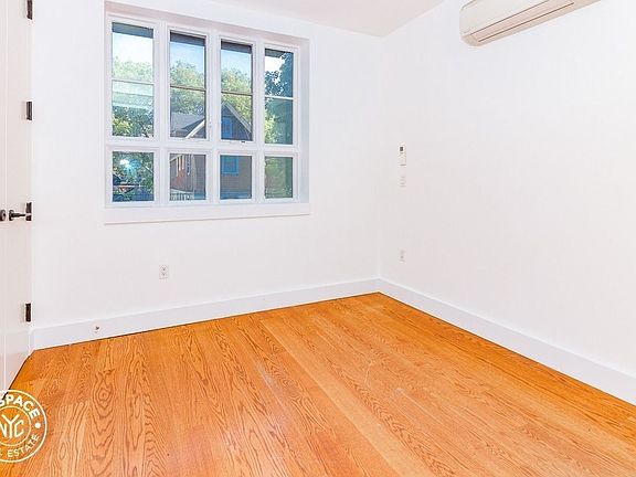 5th image of 192 Hawthorne St #9W