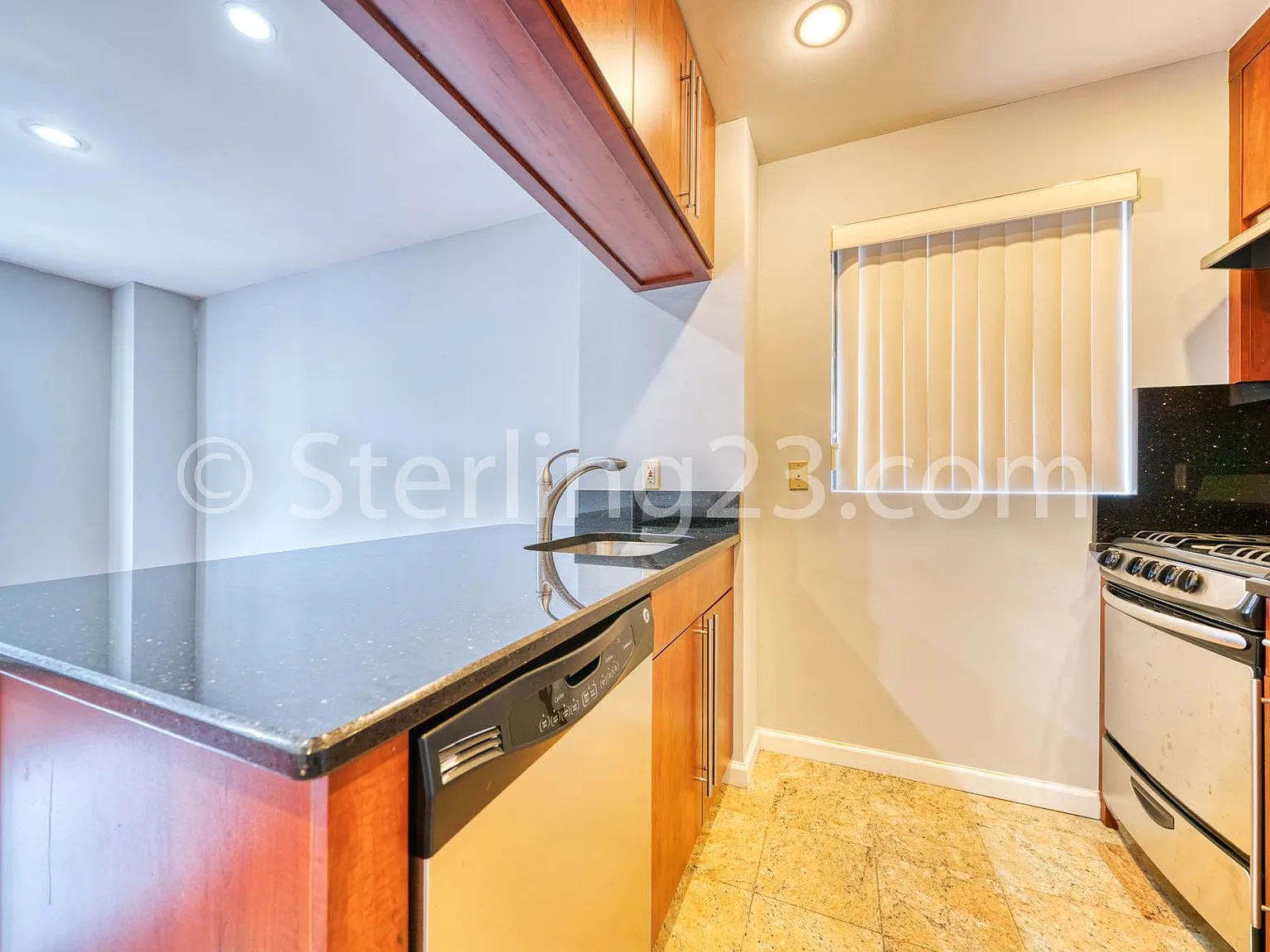 23-27 31st Road — Photo 3