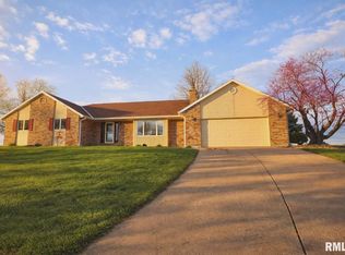 3226 E Tower Rd, Quincy, IL