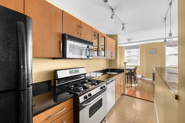 Sold by Compass | media 4