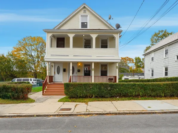 32 Moore Avenue, New London, CT 06320