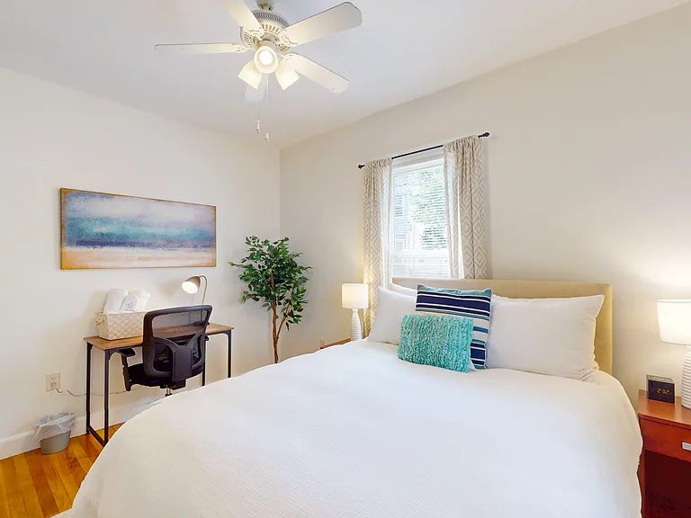 24 Hews St #1 — Photo 12