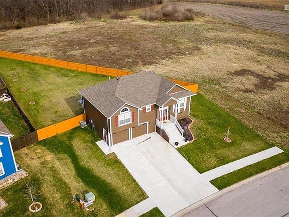 4th image of 2423 Gettysburg Dr