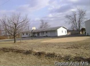 529 Bangert Rd, Bluffs, IL 62621