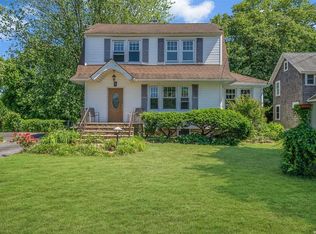 36 Bulger St, Babylon, NY 11702