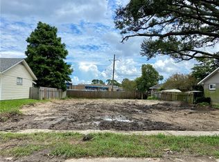 2417 Haring Rd, Metairie, LA 70001