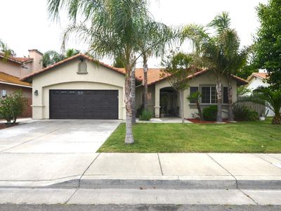 225 Stonewood Dr, Los Banos, CA, 93635