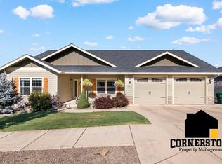 325 Avalon Ter, Eagle Pt, OR 97524