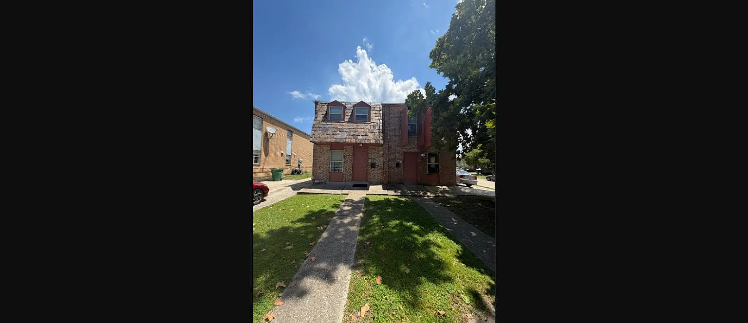 3 bed, 1456 sqft, $1,700 — Photo 2