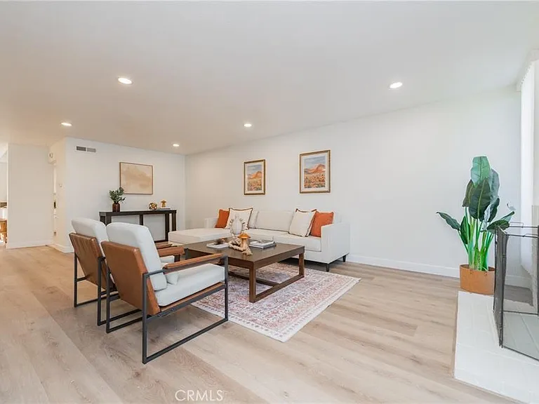 3601 W Fox Ridge Ln #A — Photo 5