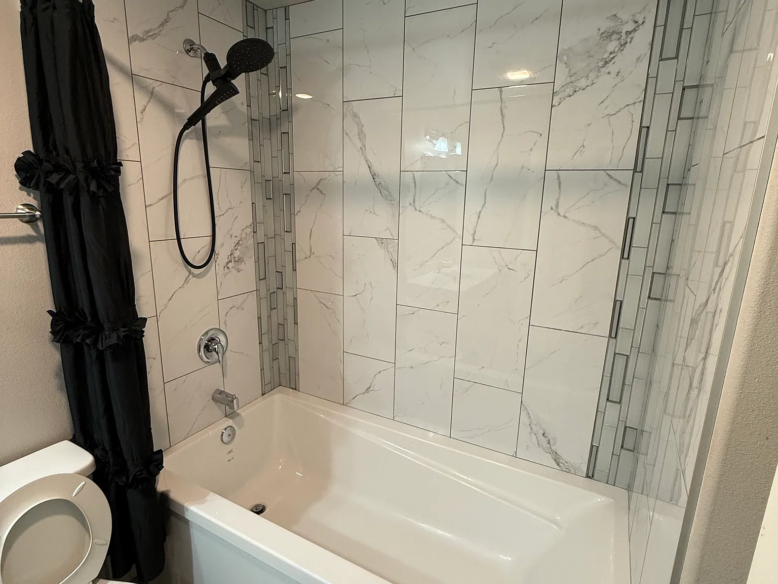 4 bed, 1800 sqft, $2,600 — Photo 4