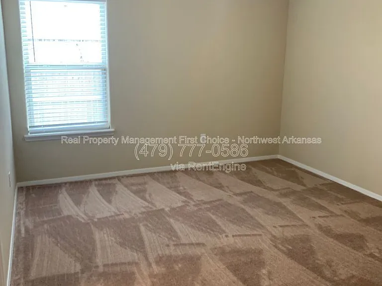 4401 Gallatine Ave — Photo 26