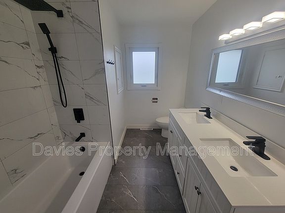 5th image of 9620 75th St NW