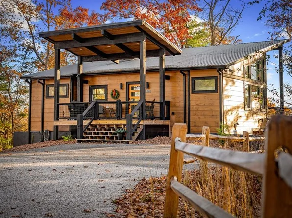 105 Snowy Rd, Morganton, GA 30560