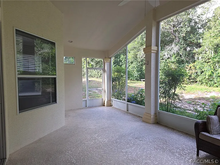 1641 N Shadowview Path — Photo 19