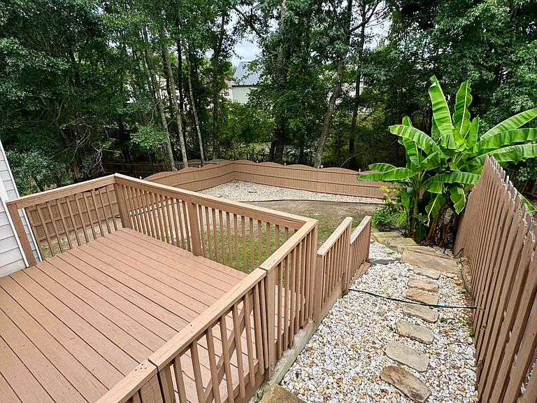 6035 Falls Landing Dr — Photo 2