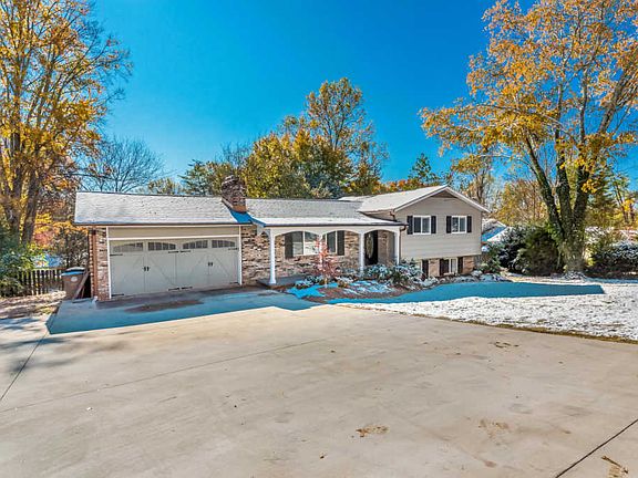 3rd image of 7328 Deane Hill Dr