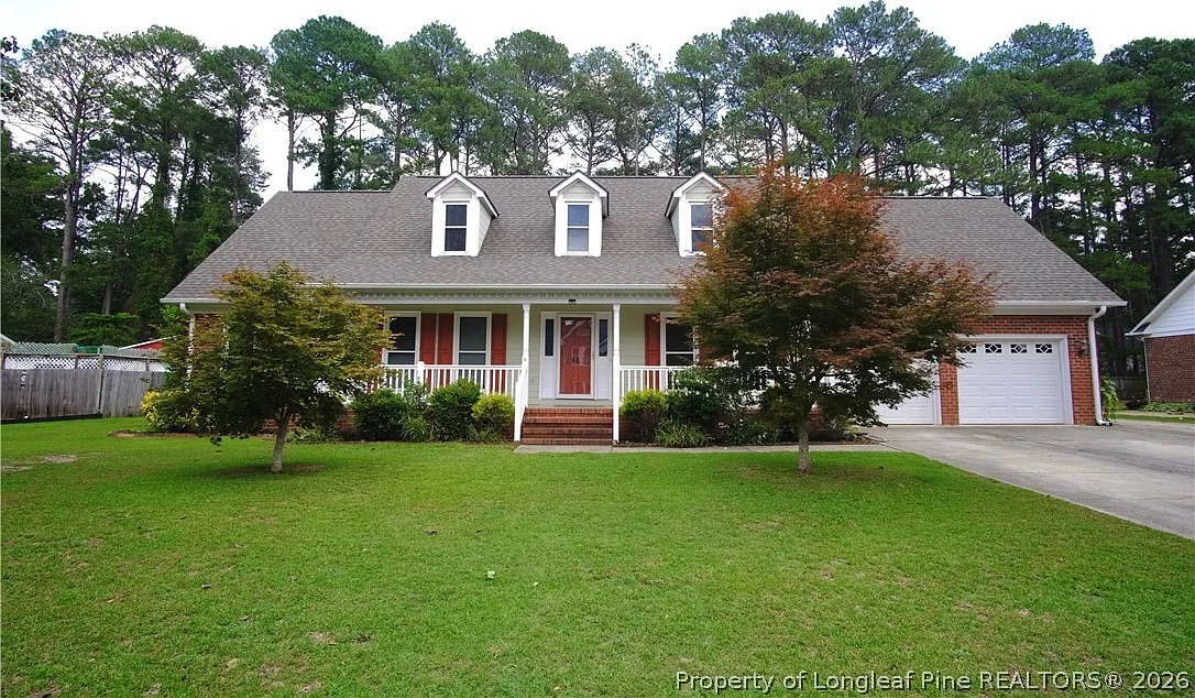 4 bed, 3.5 bath, 3159 sqft, $2,300 — Photo 1