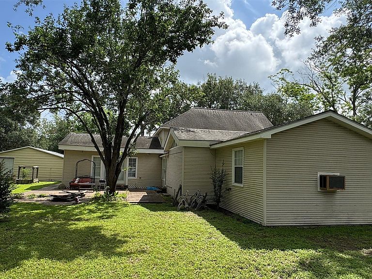 Listing photo 5