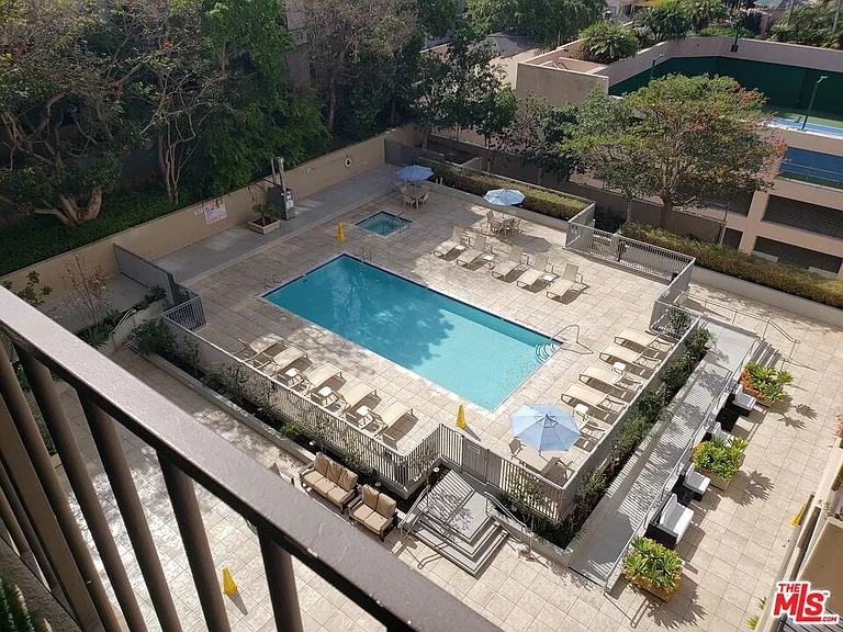 10450 Wilshire #1-6D — Photo 17
