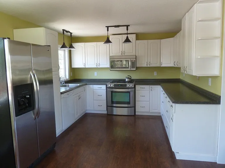 1901 NE Wells Acres Rd — Photo 5