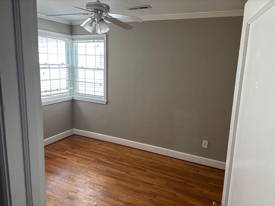 1st image of 100 Lewis Dr Unit 18F