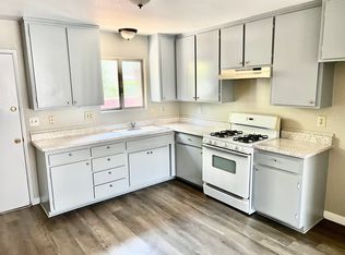 7483 Hopi Trl, Yucca Valley, CA 92284