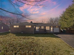 303 N Cedar St, O'Fallon, IL 62269