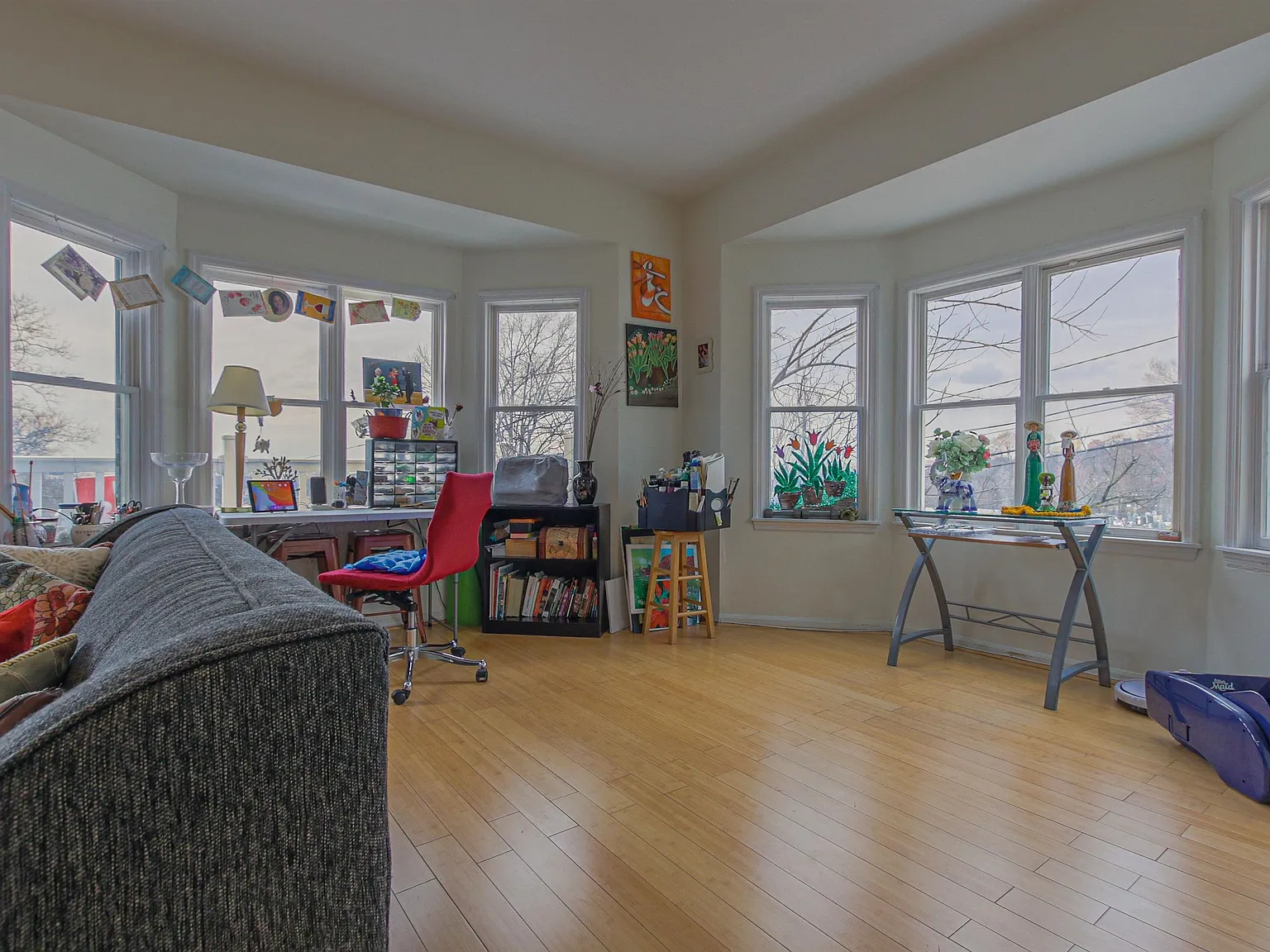 1 bed, 1.0 bath, 718 sqft, $2,300 — Photo 3