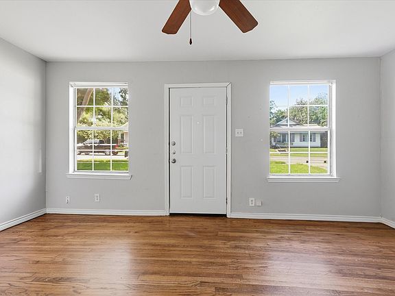 4th image of 814 Anderson St