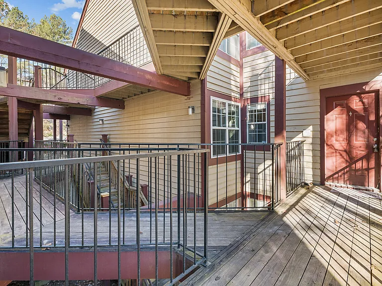 Cypress Pointe St — Photo 19