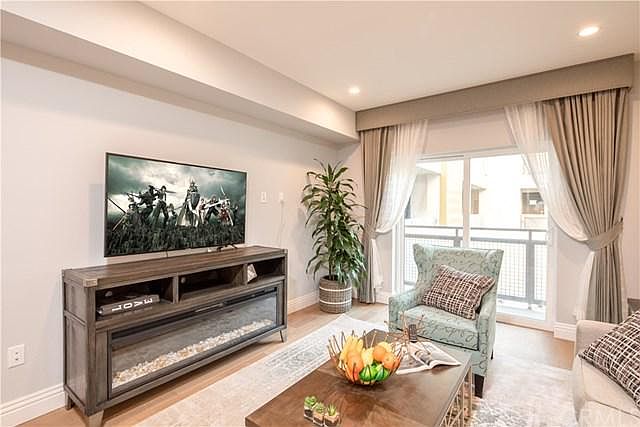 1st image of 2939 Leeward Ave #317