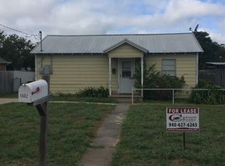 1502 S College Ave, Decatur, TX 76234