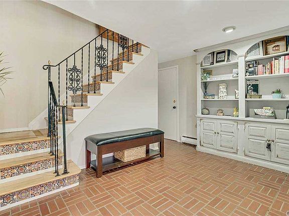 2nd image of 559 Pine Acres Blvd