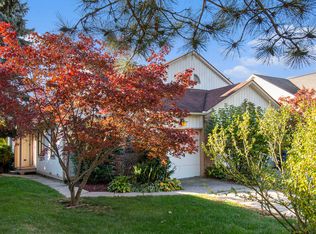 471 Village Oaks Ct, Ann Arbor, MI