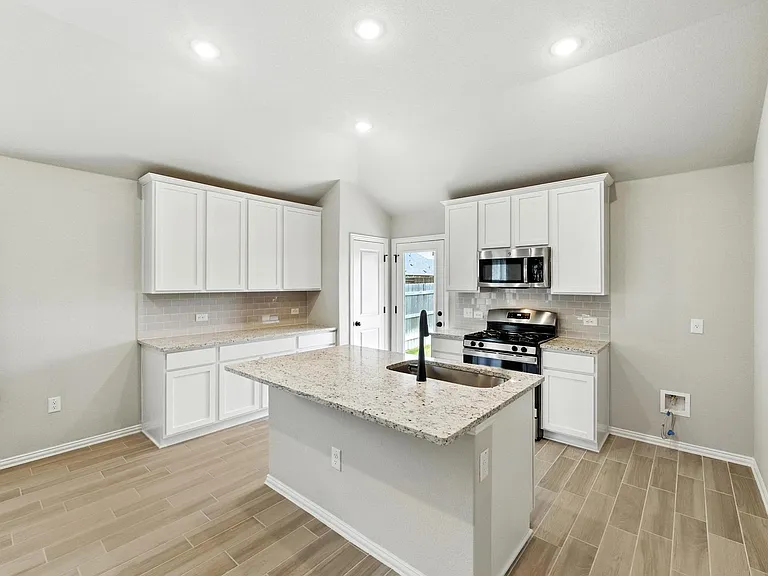 149 Hackberry Ln — Photo 10